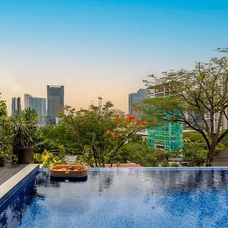 Flame Of The Forest Retreat 38Pax 8R7B Pool Villa Kuala Lumpur
